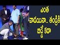 Viral Pic : Rajamouli ties father Vijayendra’s shoe lace on stage