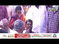 జగనన్న అంటే నాకు పిచ్చి..సభలో జగన్ ముసిముసి నవ్వులు | CM Jagan Interaction With Public | Prime9 News  - 01:55 min - News - Video