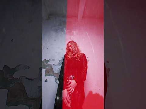 So many layers #guitar #gibsonguitars #phobos #decay #marthakovalchuk #shorts #shortvideo #neuraldsp