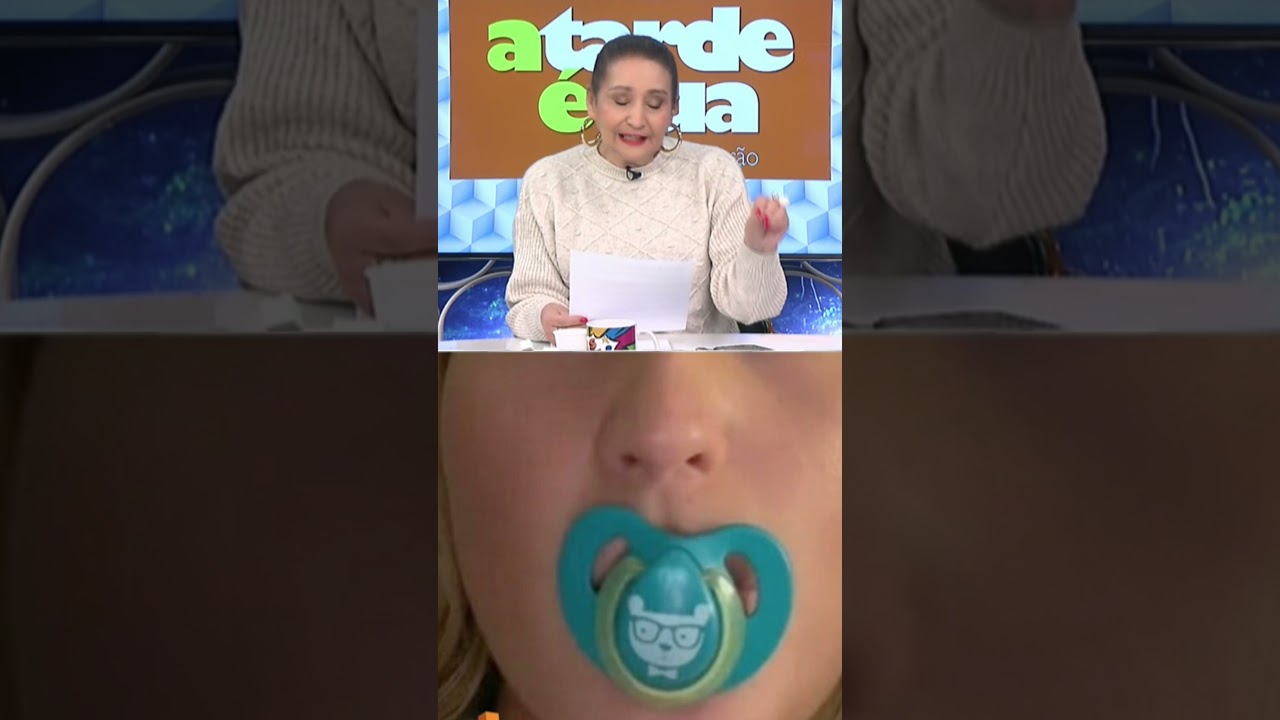 Vladimir Alves brinca com nova tendência de chupetas para adultos Aliviou meu bruxismo