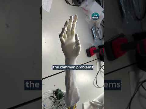 Could this robot fold your laundry?  #itvnews  #technology