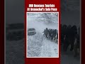 Border Roads Personnel Rescues Tourists At Arunachals Sela Pass After Massive Snowfall  - 00:27 min - News - Video