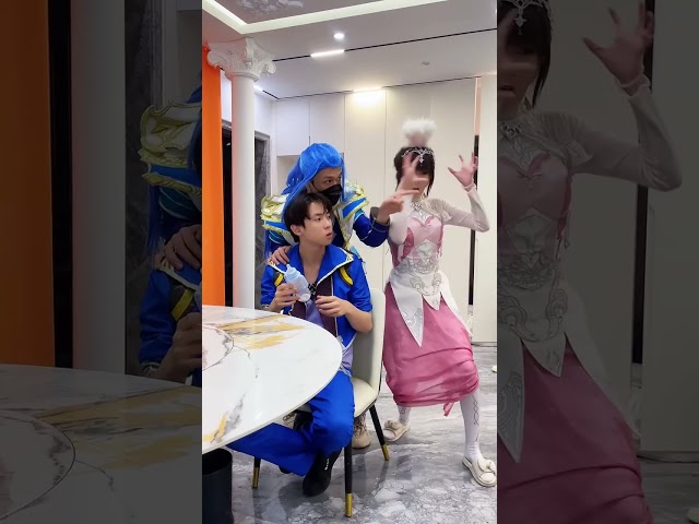 什么东西这么恐怖！！！#斗罗大陆 #唐舞桐与唐老六 #小舞 #唐舞桐 #唐三