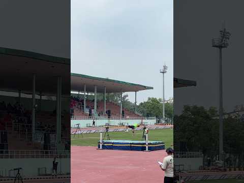 High jump men’s #tranding #trybwearathletics #olympicsport #triplejumper #trackandfield