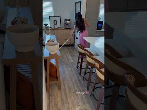 The best to clean the floor and walls 😍🤍#CleanTok #cleaningtiktok #cleaninghacks