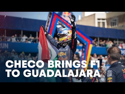 Checo brings F1 back to his hometown Guadalajara with a Red Bull Showrun ???