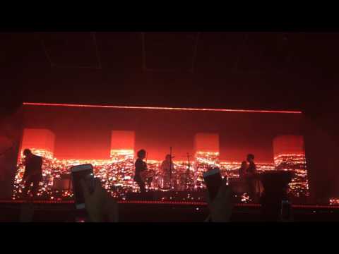 The 1975 // Medicine live, the O2 arena, London, 16.12.2016