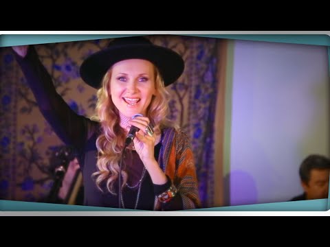 JULIANA - Cielito Lindo - Russian singer Juliana performs traditional Mexican Song