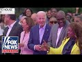 Frozen Biden concerns viewers at White House event
