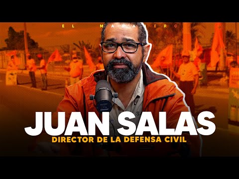 Heroes de la Defensa Civil y su Director Sr. Juan Salas