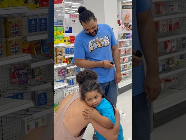 This 3yr can do more pushups than you!