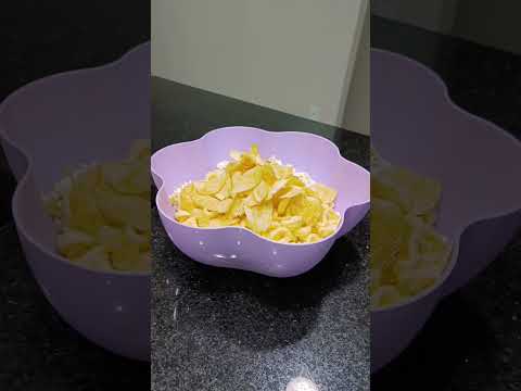 Sábado à noite! ❤️👫🏻🍿 #serie #rotina #donadecasa #pipoca #recemcasados