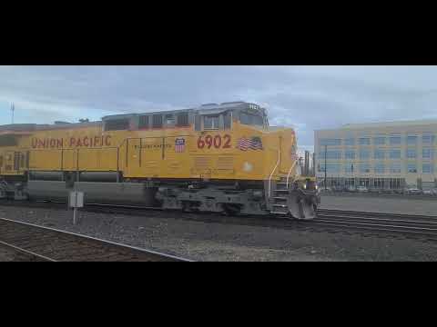 Union Pacific 6902 leads an autorack with KCS 4728 in Roseville, CA