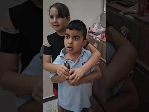 بلال عم يلعب بمكياج خالتو😱#هبوش #فاميلي #بلال #آدم #haboshfamily