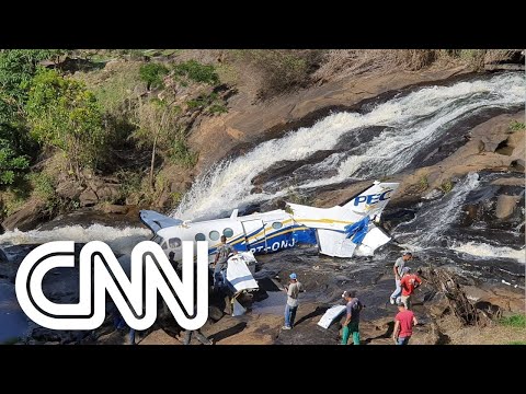 Fuselagem e asas de avião do acidente com Marília seguem para o RJ nesta terça | JORNAL DA CNN