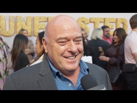 Dean Norris on Jerry Seinfeld as a Director: "Very Precise" But Also
"Laid Back"
