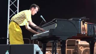 Live Music : Boogie Woogie : Marlborough Jazz Festival : The Jive Aces, with Vince Hurley {Piano}