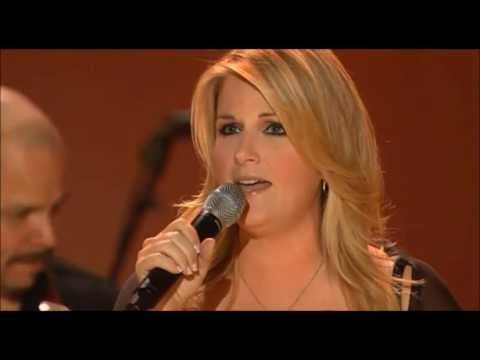 Trisha Yearwood - She's in Love with the Boy