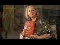 Wolf Hall author dies at 70  - 00:36 min - News - Video