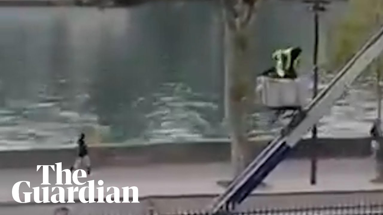 Social footage purports to show moment thieves escaped Louvre with jewellery worth €88m