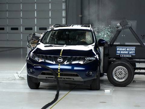 Video crash test Nissan Murano od leta 2008