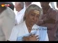 S Janaki breaks down while paying tributes to Edida Nageswara Rao