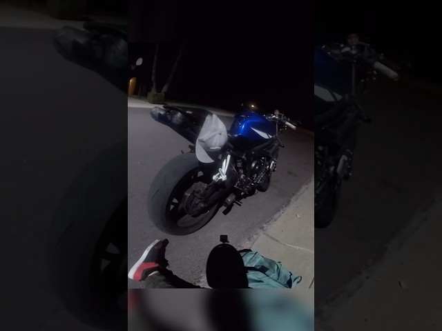 Biker tries to outrun the police helicopter 🚁 (via nonchalant_r6/ig)