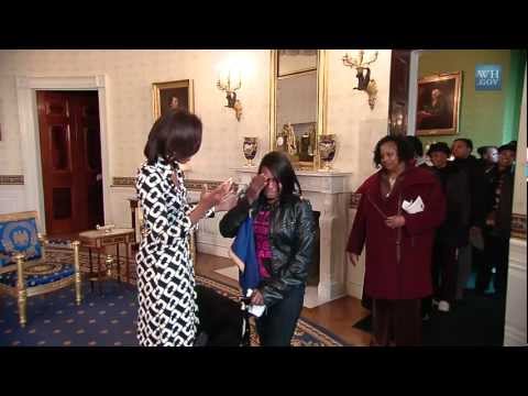 First Lady Surprises White House Tour Visitors