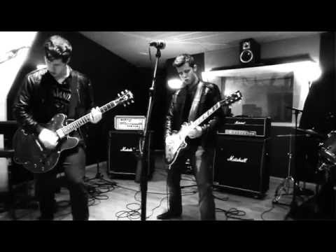 Freddie Red - Till the Moon goes Down (SAE Session) online metal music video by FREDDIE RED