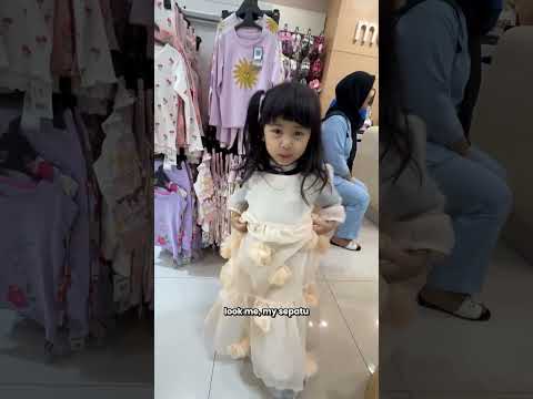 Princess sesungguh nya kaya gini😂.. #moana #riaricis