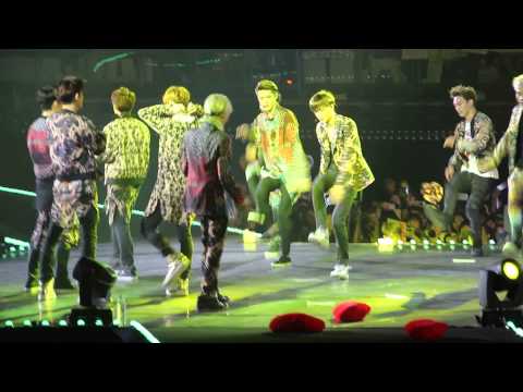 140711 EXO- The Lost Planet in Taipei - dance battle EXO-M vs EXO-K & XOXO