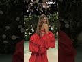 Met Gala 2024: Shakiras Fiery Met Gala 2024 Debut In A Red Carolina Herrera Cutout Gown  - 00:33 min - News - Video