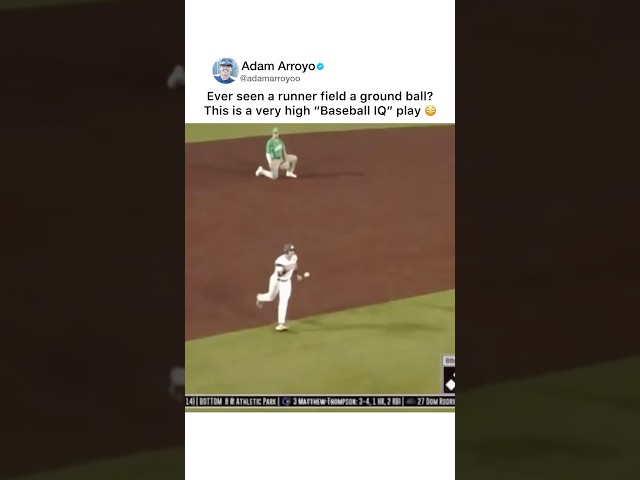 Smart runner 🤯 #baseball