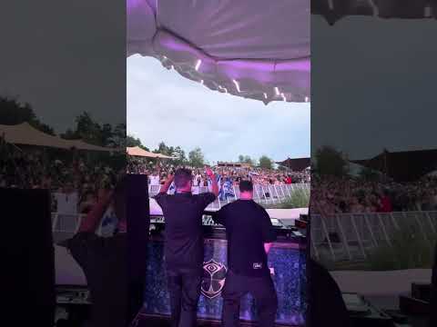 WHITENO1SE B2B BLASTOYZ @tomorrowland @BlastoyzOfficial