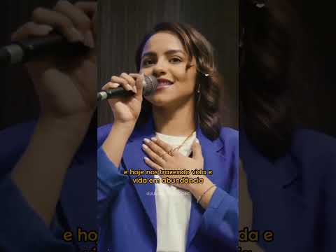 Quantos podem se alegrar por isso? Foi um alto preço por amor, OBRIGADA JESUS! #juliavitoria