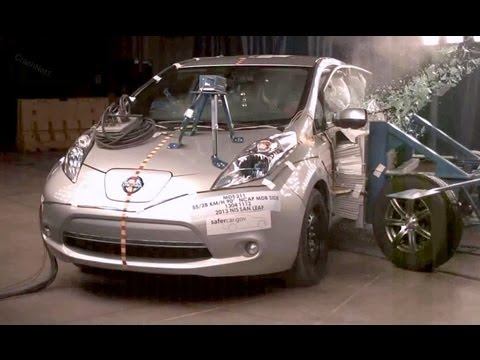 Tes crash video Nissan Leaf sejak 2010
