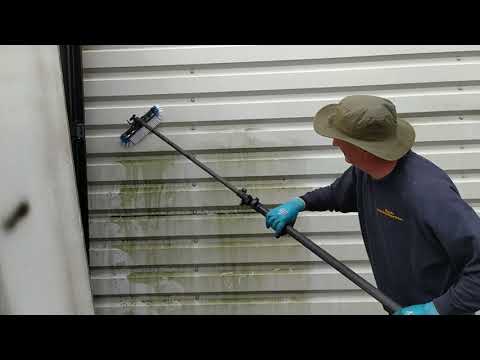 Cladding Cleaning using water fed pole