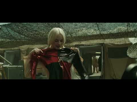 Nonnude Pantyhose From TV margot robbie black fisnhets
