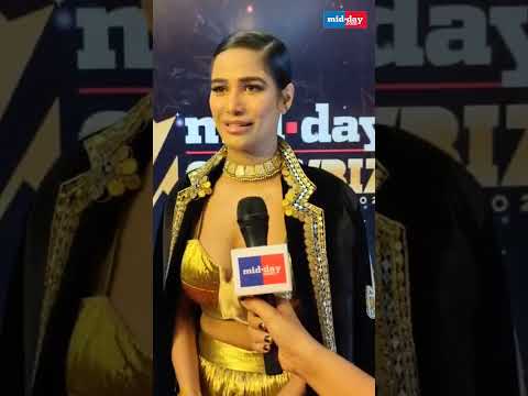 So Many Beautiful Faces Poonam Pandey Embraces the Glam at Showbiz Awards  13 thousand views  play Short