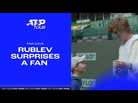 Rublev Surprises A Fan, And This Reaction Is EVERYTHING 🥹