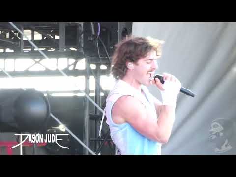 Benson Boone - Coffee Cake [HD] LIVE San Antonio 4/4/2025