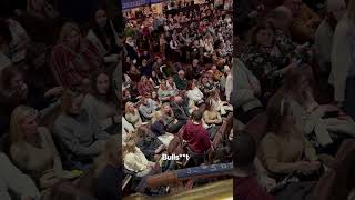 Theatergoer erupts on ‘loud and obnoxious’ Broadway audience members during 'Mamma Mia!' #shorts