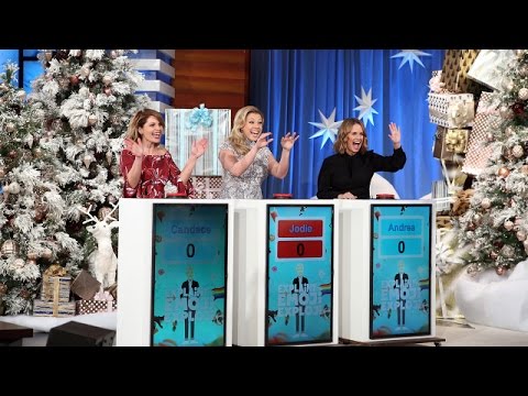 The 'Fuller House' Cast Plays 'Explainy the Emoji Exploji'