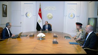   السيد-الرئيس-يجتمع-بوزير-الاتصالات-وتكنولوجيا-المعلومات-ومدير-الأكاديمية-العسكرية-المصرية