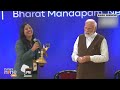 PM Modi Presents Favourite Green Champion Award to Pankti Pandey | News9  - 01:14 min - News - Video