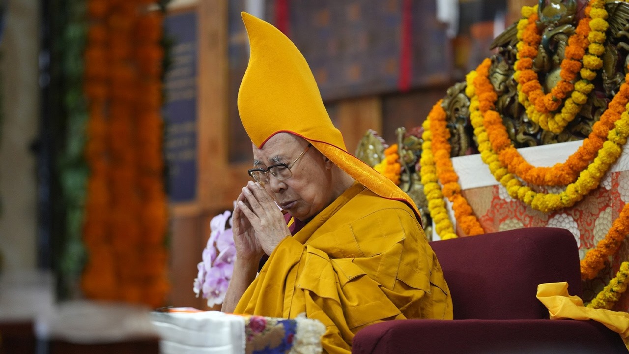 Dalai Lama Attends Long Life Prayer Offering by Dhotoe Welfare Society & Lodrik Welfare Association
