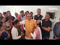 इस्तीफे के बाद लाडली बहनों के रोने पर भावुक हुए Shivraj Singh Chouhan  - 00:39 min - News - Video