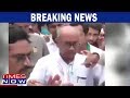 On Camera: VIP arrogance by Rahul's aide Digvijay Singh