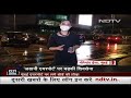 Mumbai Airport पर Shiv Sena के कार्यकर्ताओं ने की तोड़फोड़  - 01:56 min - News - Video
