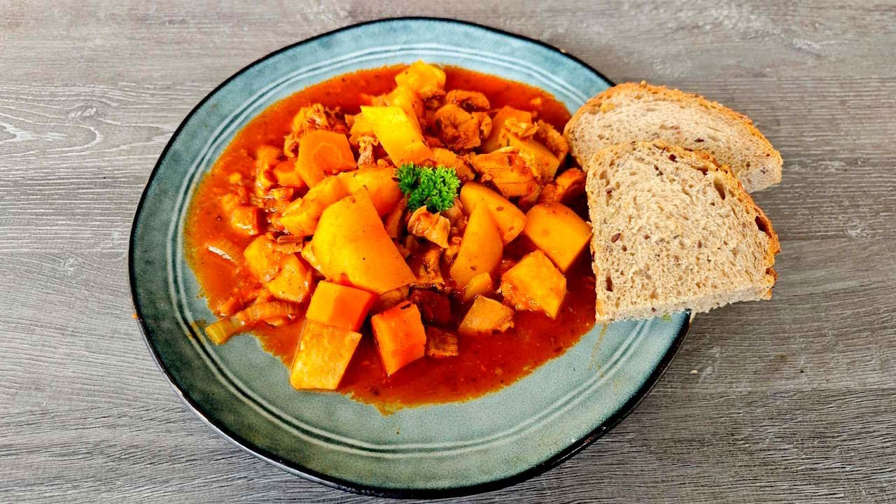 Co uvařit za pár korun? Tohle! Selský kotlík válcuje drahé večeře | @zadnyspeky